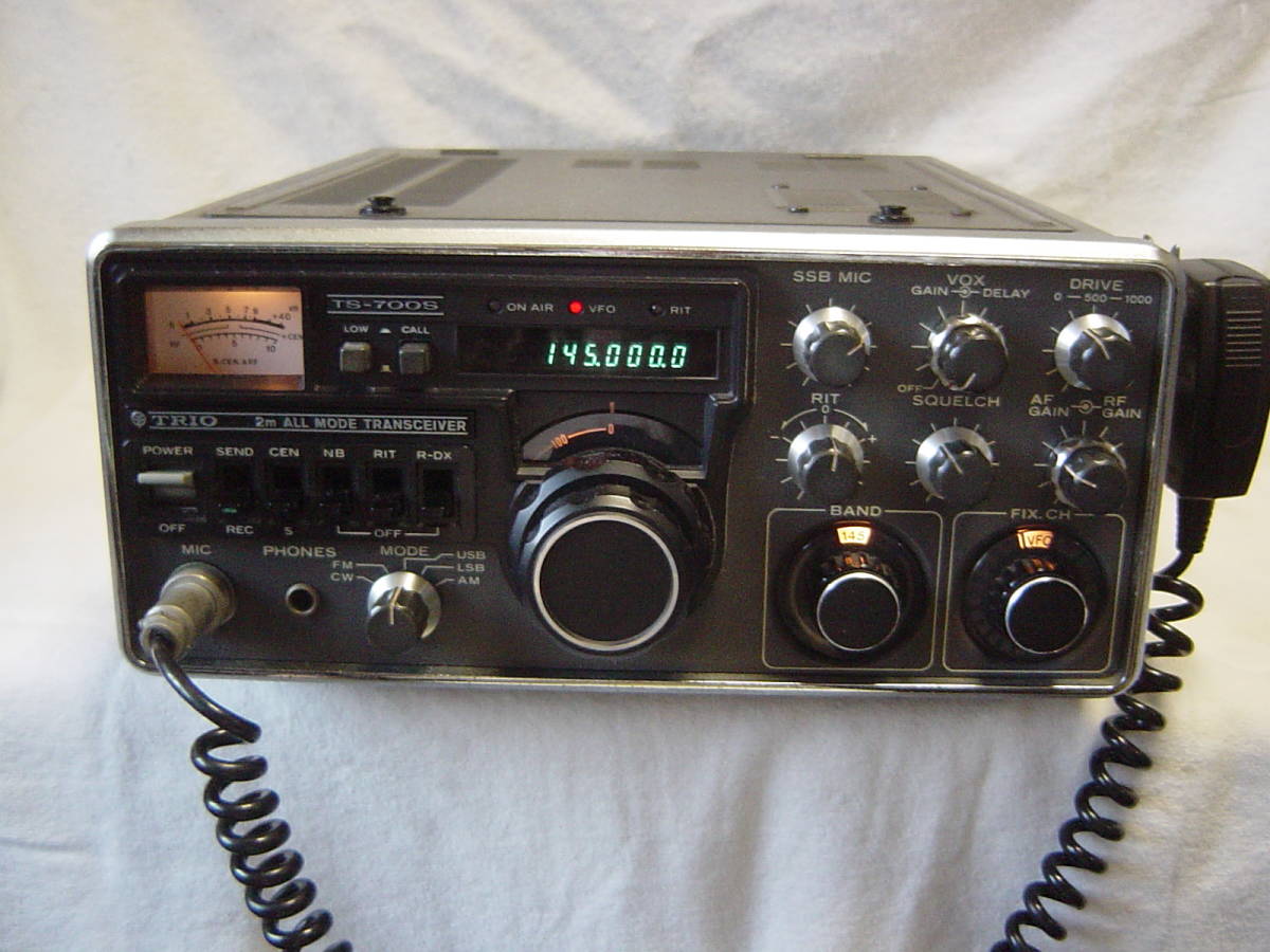 アマチュア無線機 TRIO TS-700S 2m ALLMODEトランシーバー TRIO TS