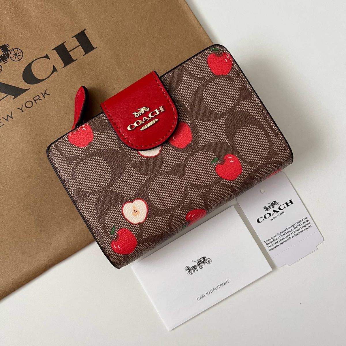 新品】COACH コーチ 二つ折り財布 りんご シグネチャー｜Yahoo!フリマ