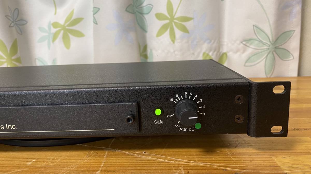 送料無料][極美品][動作品] Meyer Sound M-1A 定価28万円 シグナル