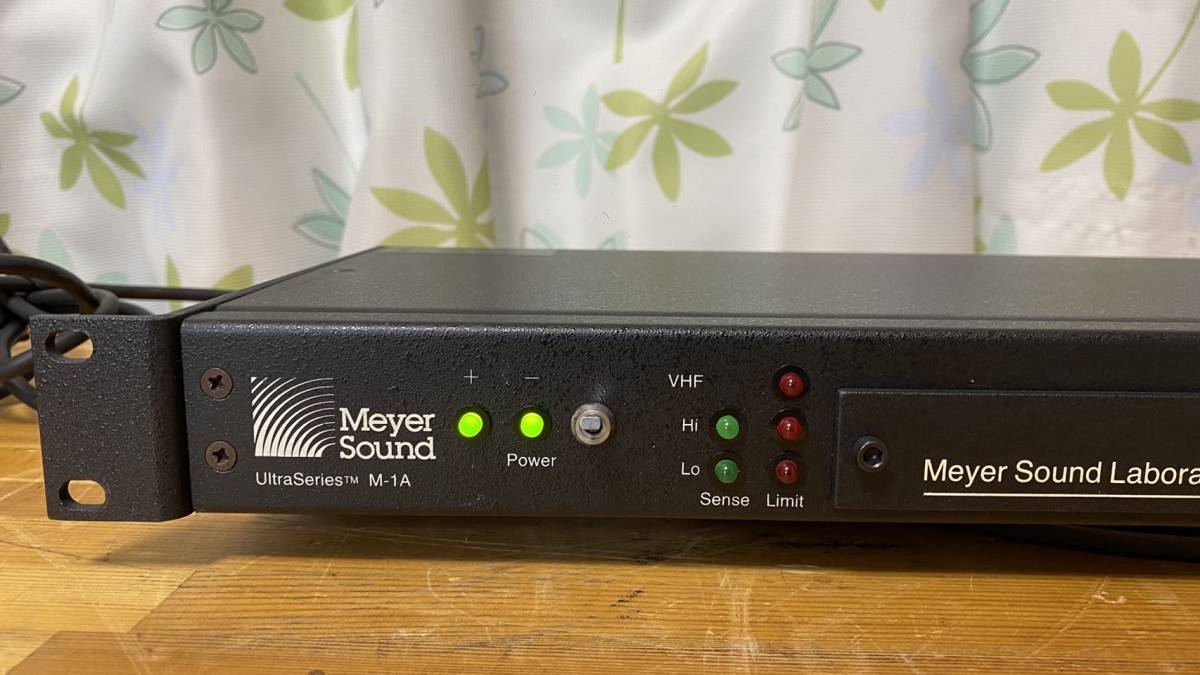 送料無料][極美品][動作品] Meyer Sound M-1A 定価28万円 シグナル