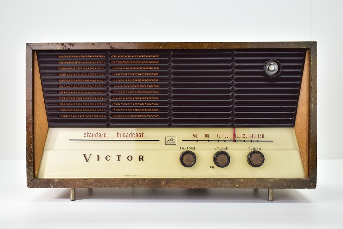 Yahoo!オークション - VICTOR Standard broadcast 真空管ラジオ[ビクタ