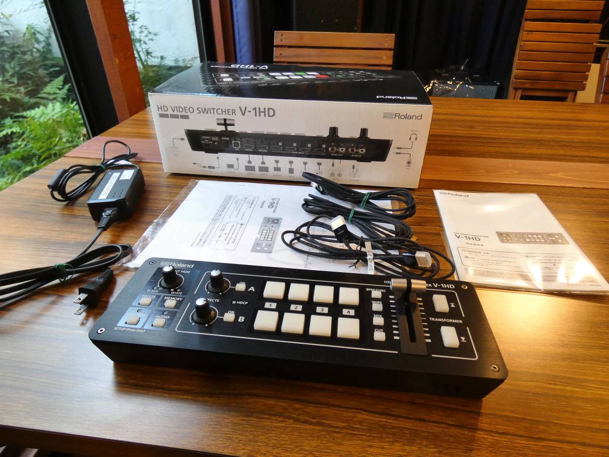 Yahoo!オークション - ROLAND 映像ミキサー スイッチャー V-1HD 箱 取