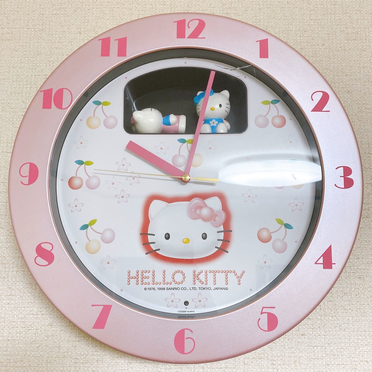 ハローキティ壁掛け時計メロディー時報付き からくり時計 HELLO KITTY