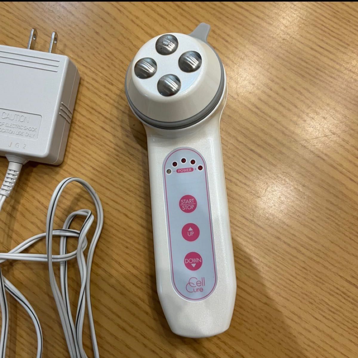 I W 波美顔器 セルキュア 初代 ベレガ belega 4T plus の前身モデル