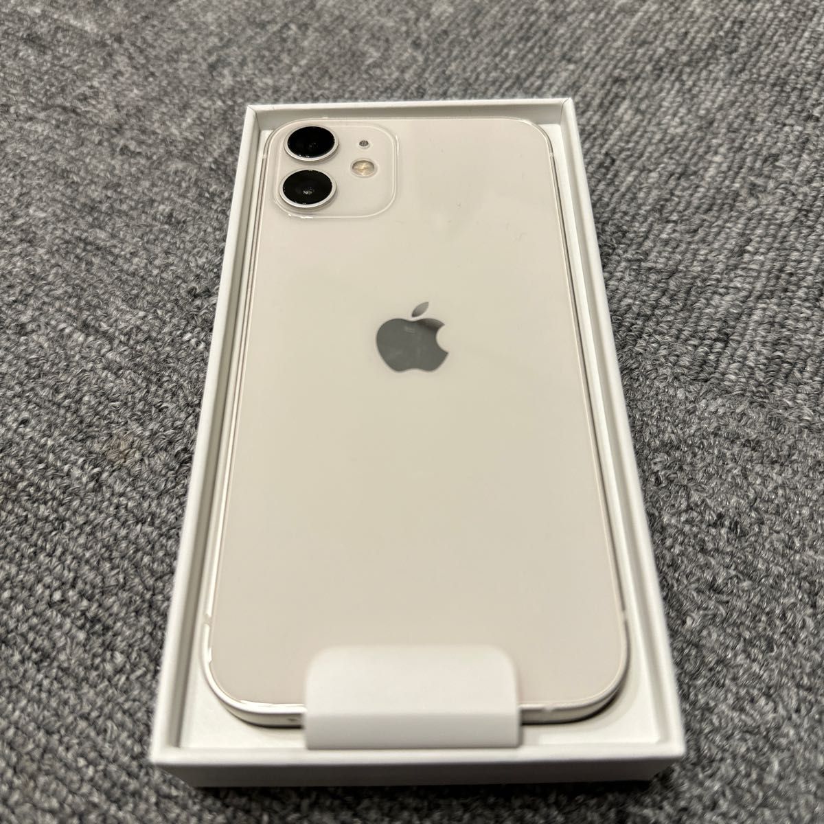 iPhone 12 mini 256GB ホワイト SIMフリー 純正クリアケース&ガラス