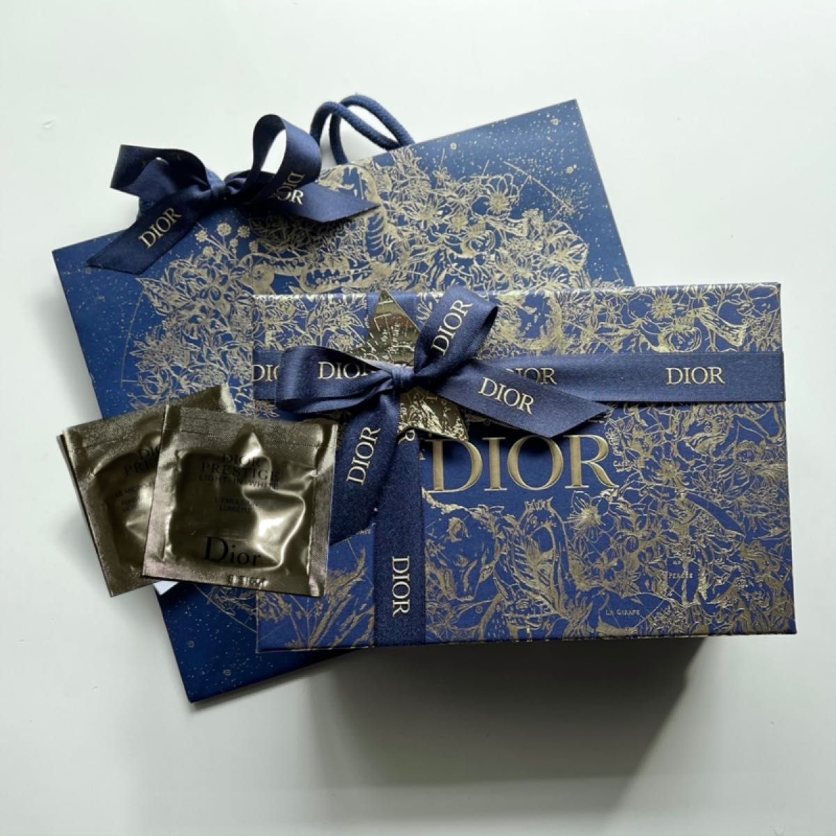 Dior ディオール ホリデーオファー 2022 有料箱・有料袋・サンプル付