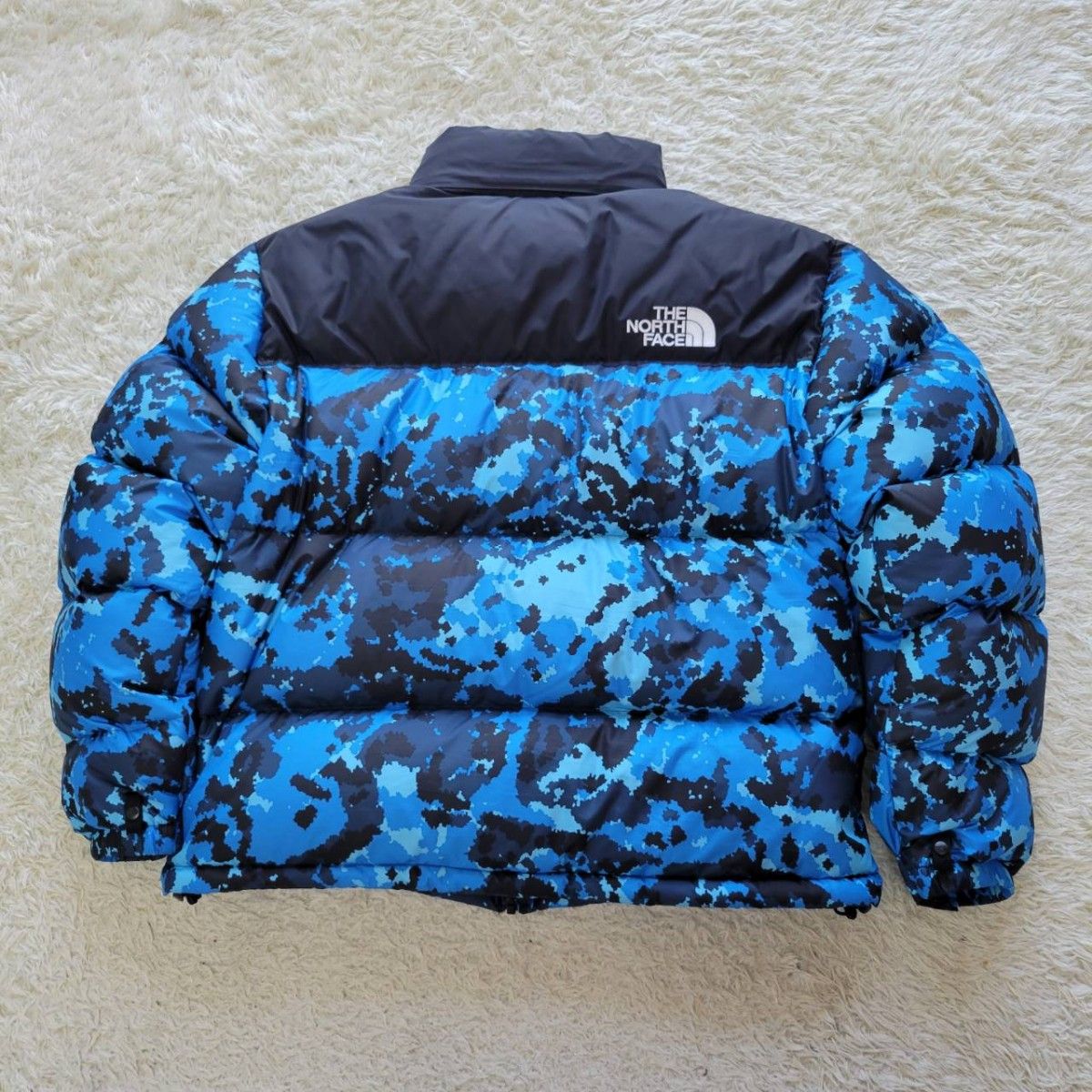希少 新品未使用タグ付き 海外限定 ノースフェイス カモフラージュ
