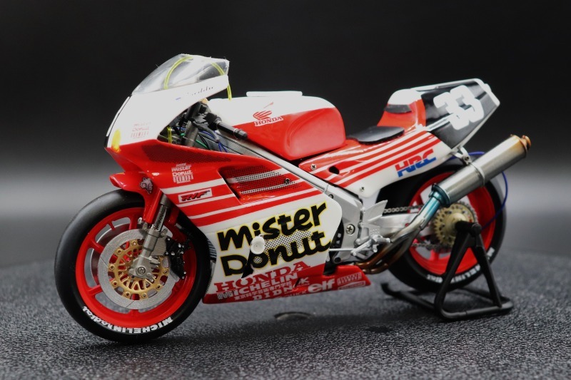 Yahoo!オークション - ホンダ RVF750 ミスタードーナツ 鈴鹿8耐 ＃33 F