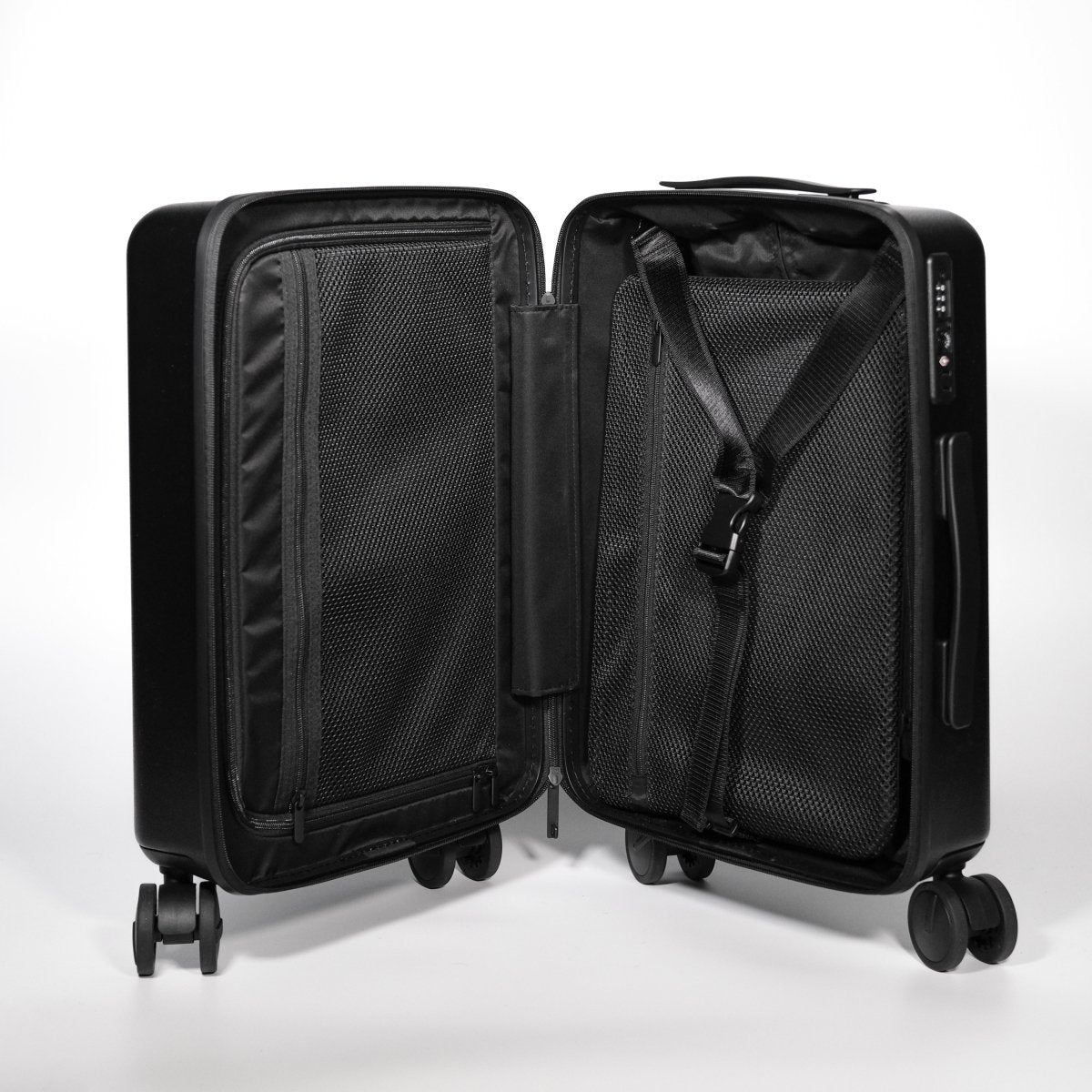 Essential Luxe Suitcase | aucentic(オーセンティック)