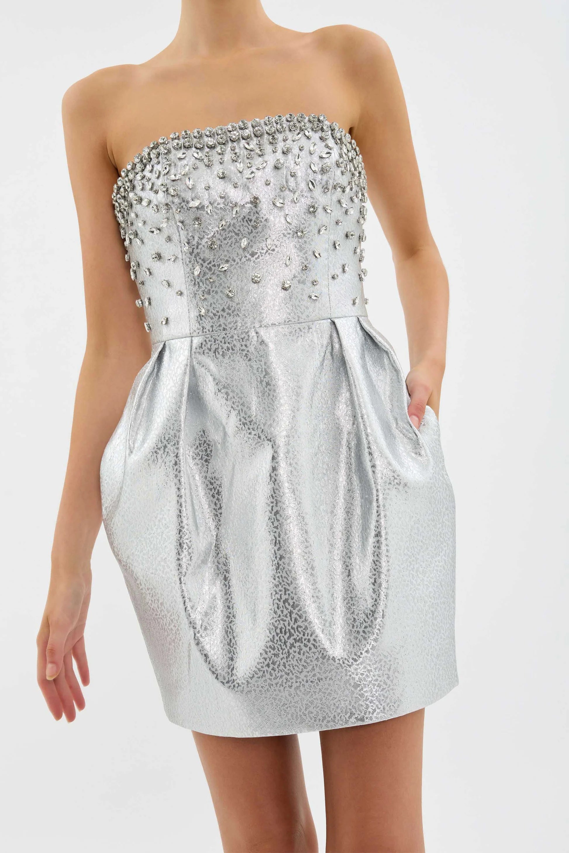 Re1344 Rebecca Vallance Silver Strapless Mini Dress – August Baton