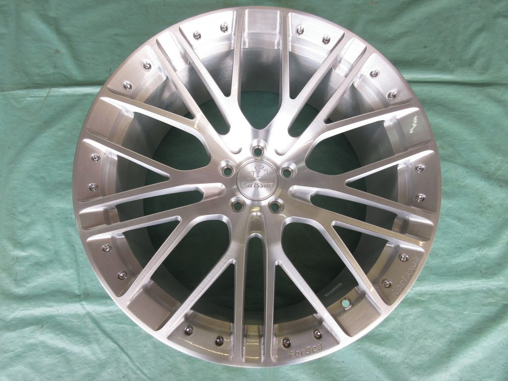 Carlsson 1/10シリーズ | 株式会社オートリーダーズ