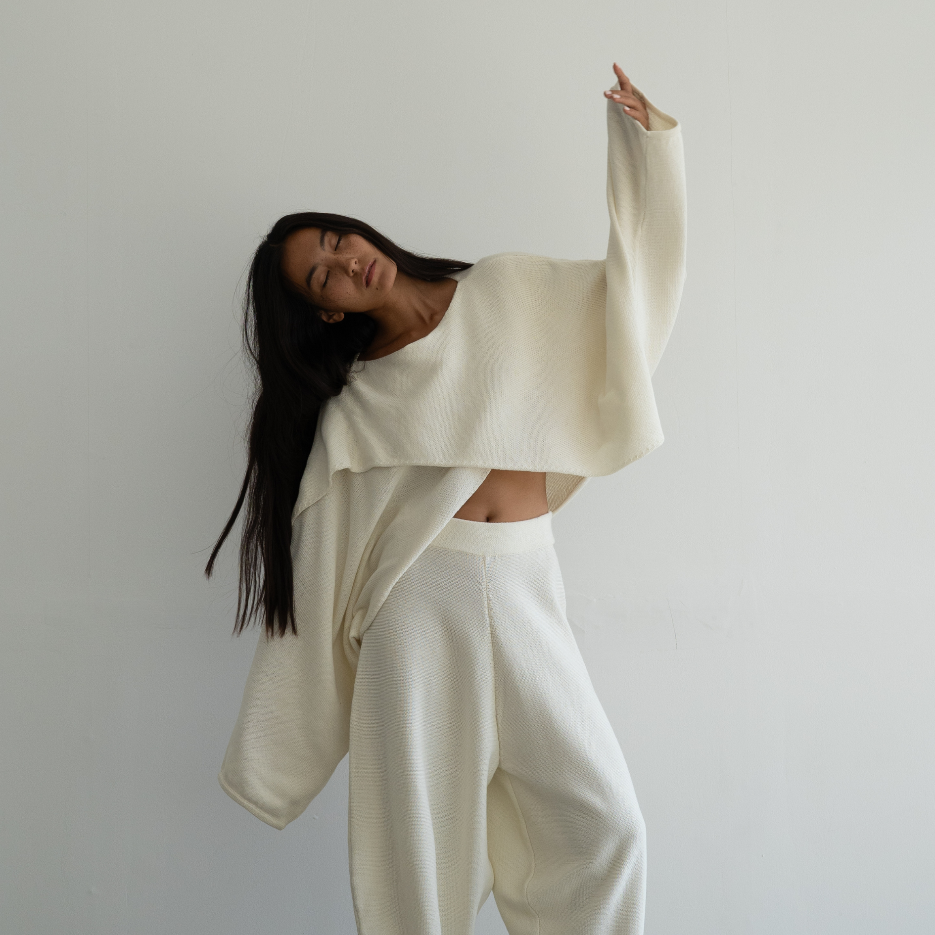 Avy and Co | OPHELIA Knit Cross Sweater – avyandco