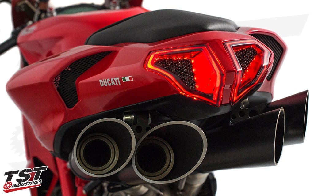 DUCATI848/1098/1198用ウインカー内蔵LEDテールライト｜AxxL