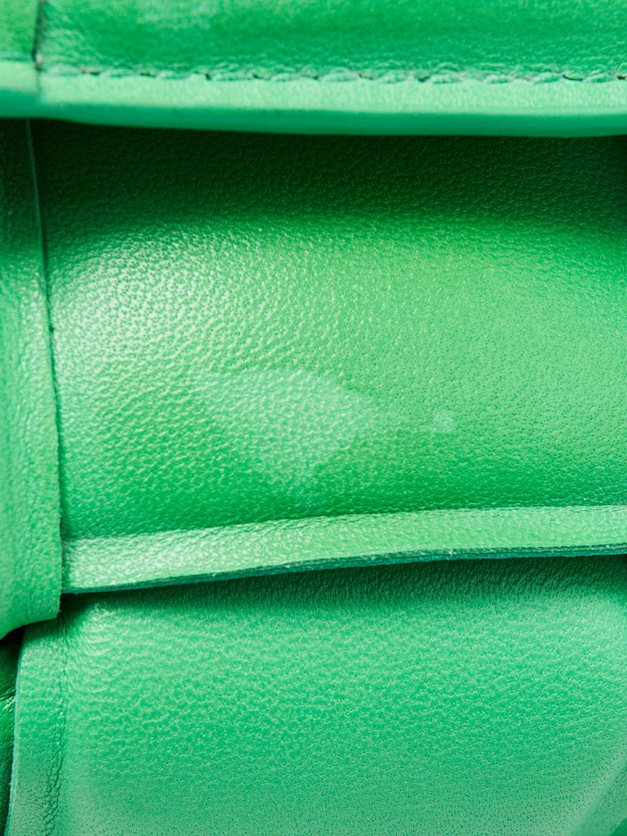 Bottega Veneta Parakeet Green Woven Leather Maxi Weave Padded