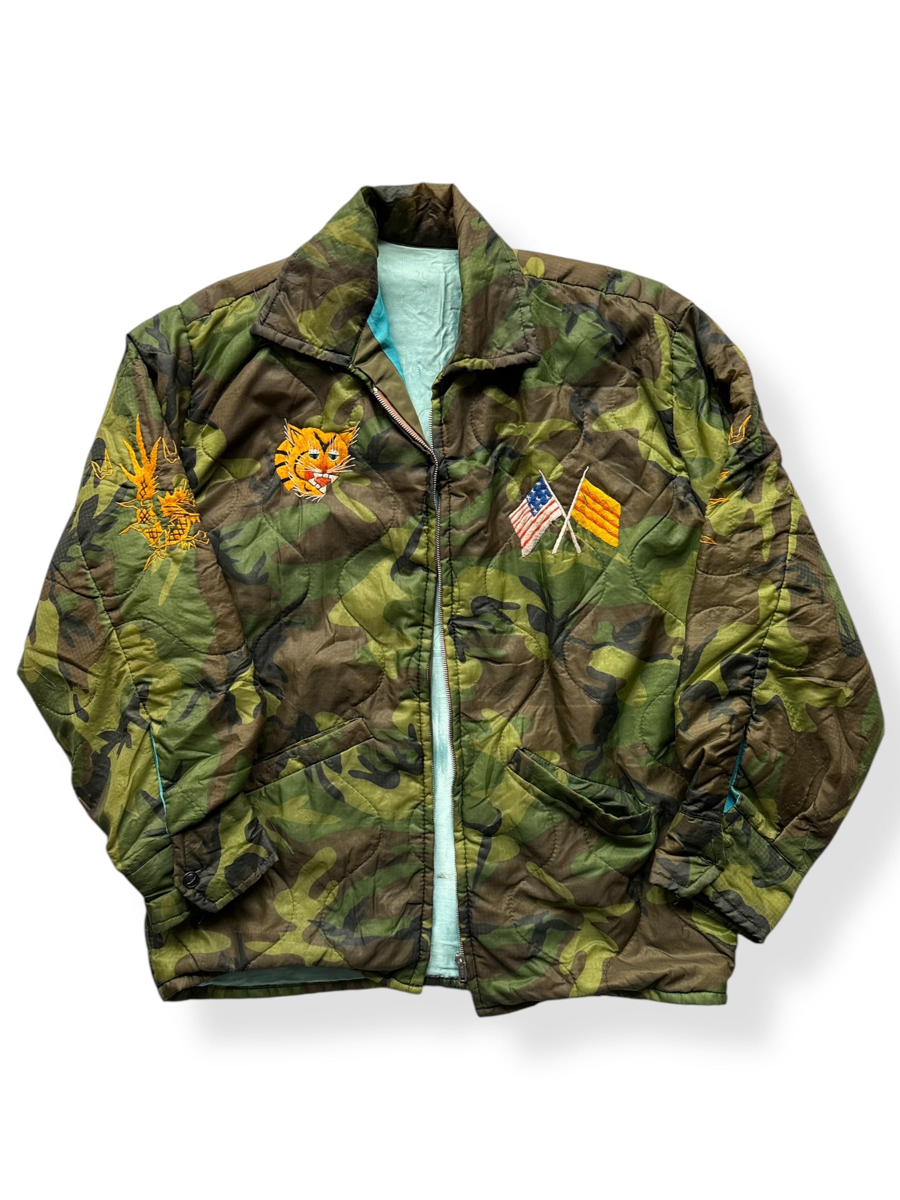 Vintage Vietnam Camo Liner Souvenir Jacket w/ Busted Zipper SZ M