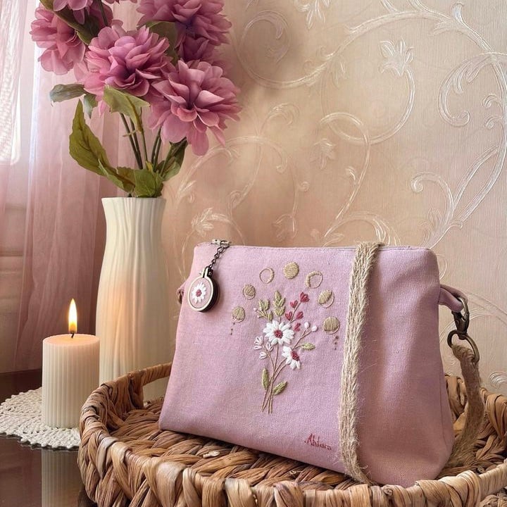 刺繍ポシェット「希-nozomi-」（ピンク）｜Ahlam -アハラーム-