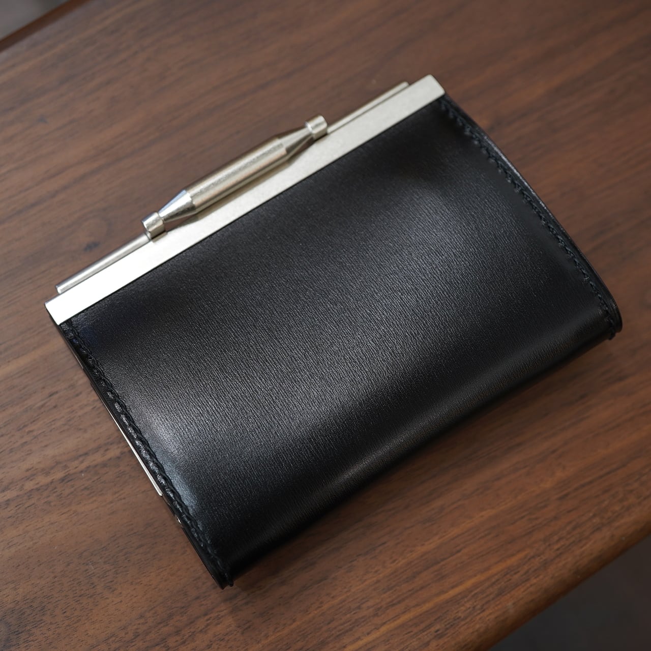 acca bottega Falce ギャルソン三つ折り財布 オリーバ | CIRCLE online