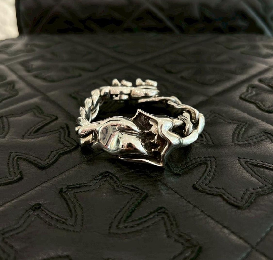 CHROME HEARTS × Rolling Stones Lip & Tongue Classic Chain Clip