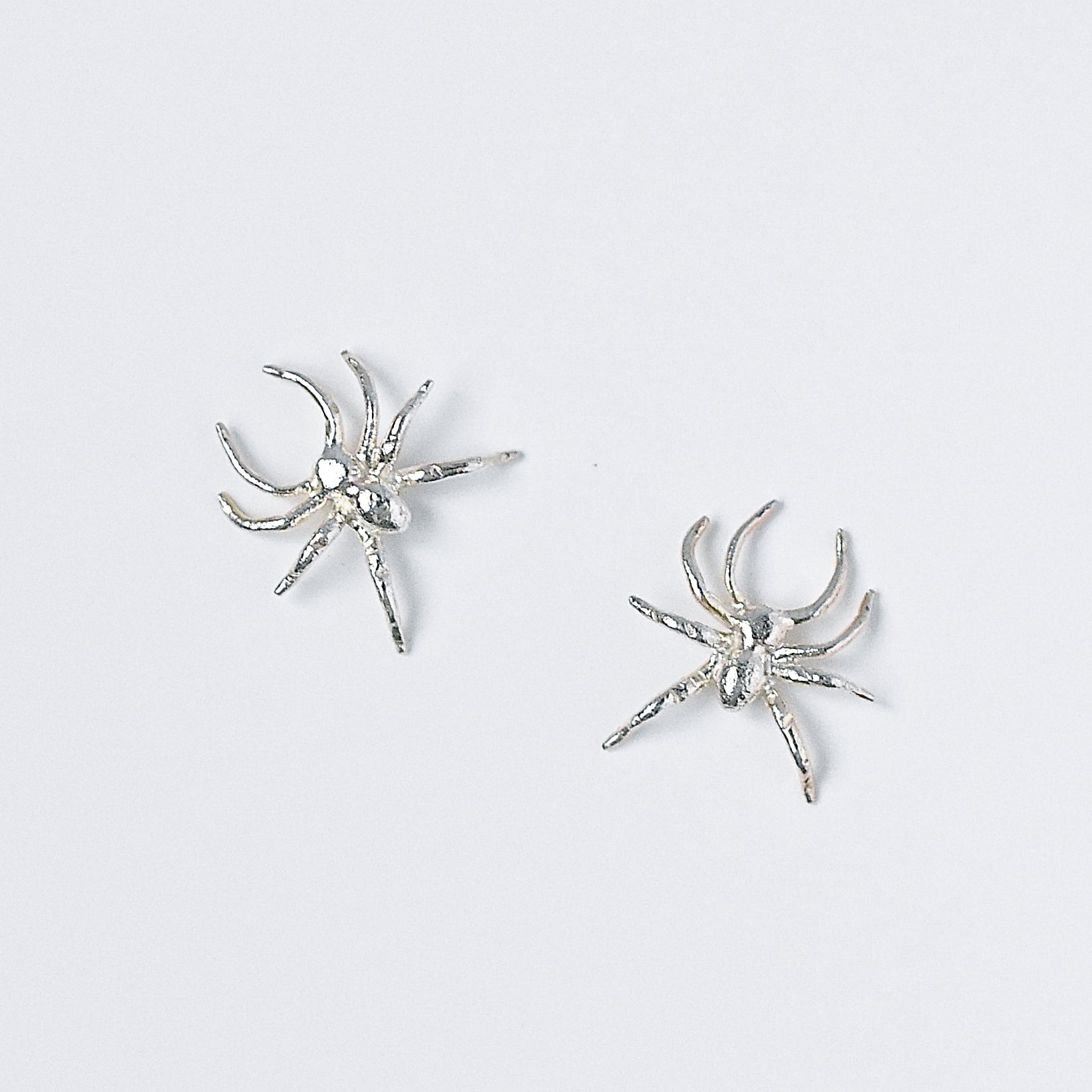 蜘蛛ピアス | MAMECO BIJOUX