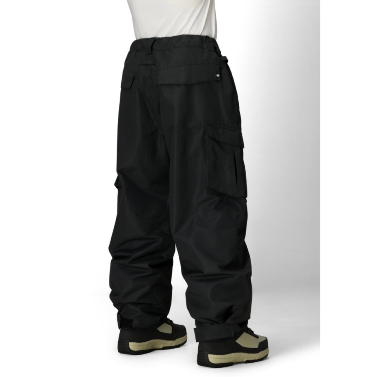 686 『 Essox Cargo Pant - Black 』 25-26 シックスエイトシックス