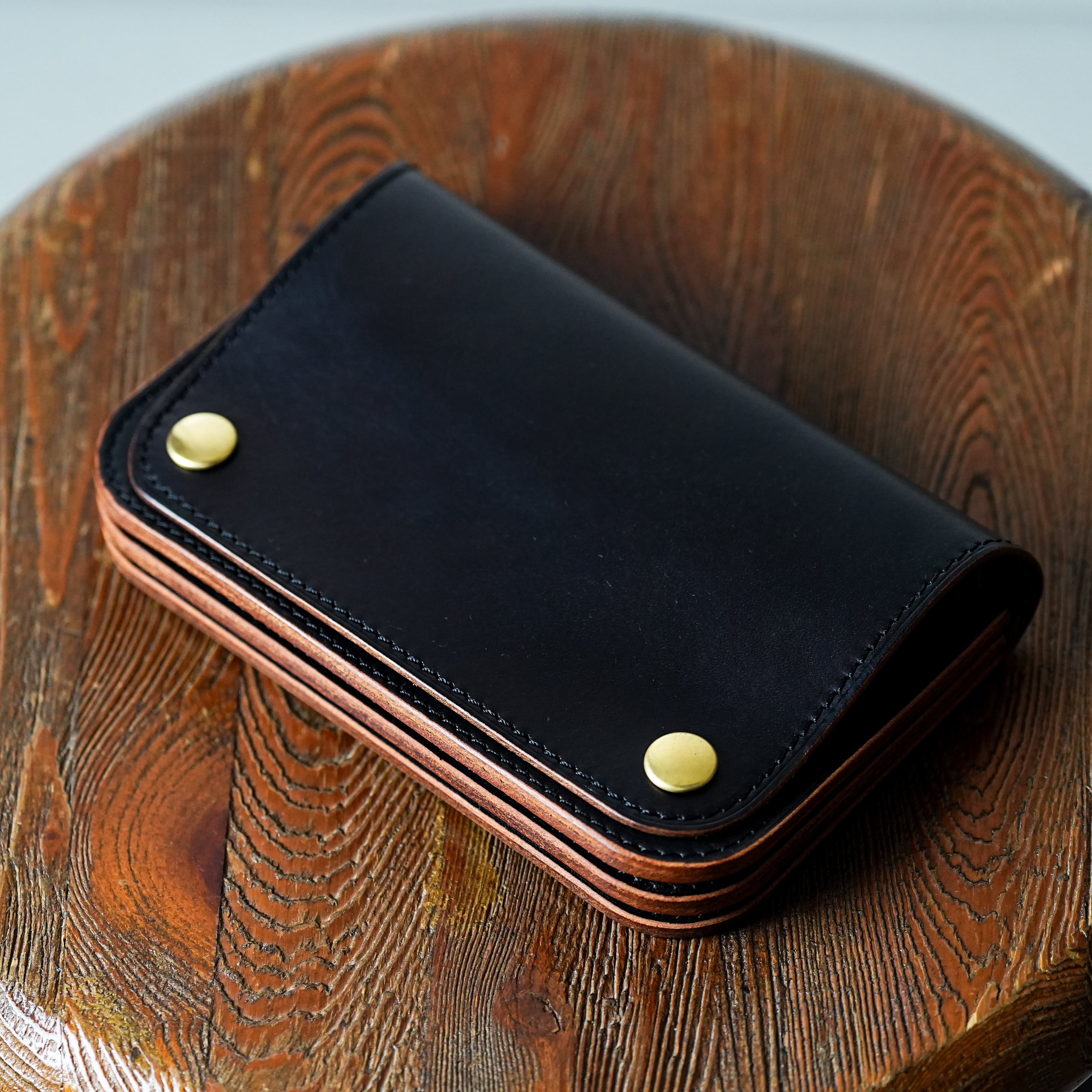 ミドル トラッカーウォレット Middle Tracker Wallet < 茶芯ブラック