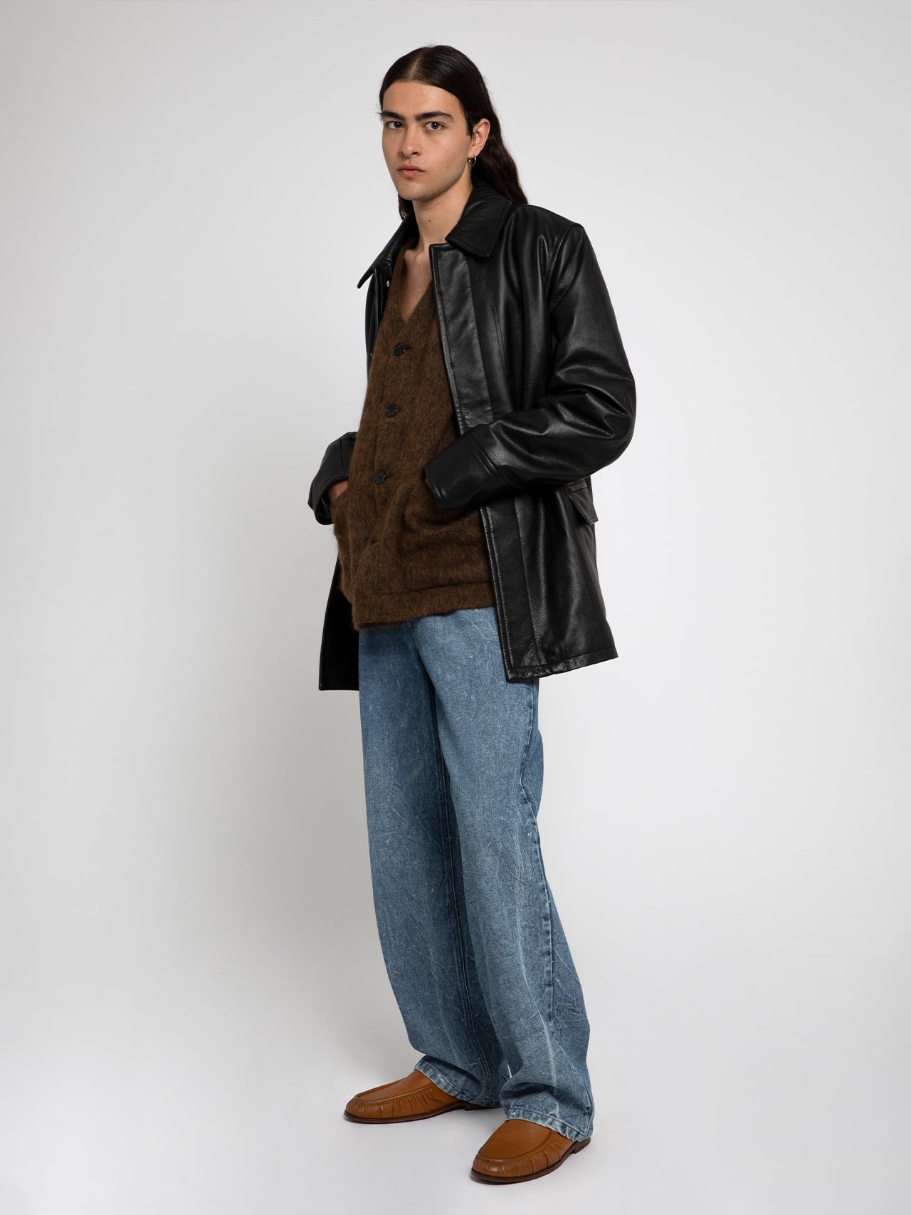 UNEEK BASEMNT - Discover independent style.