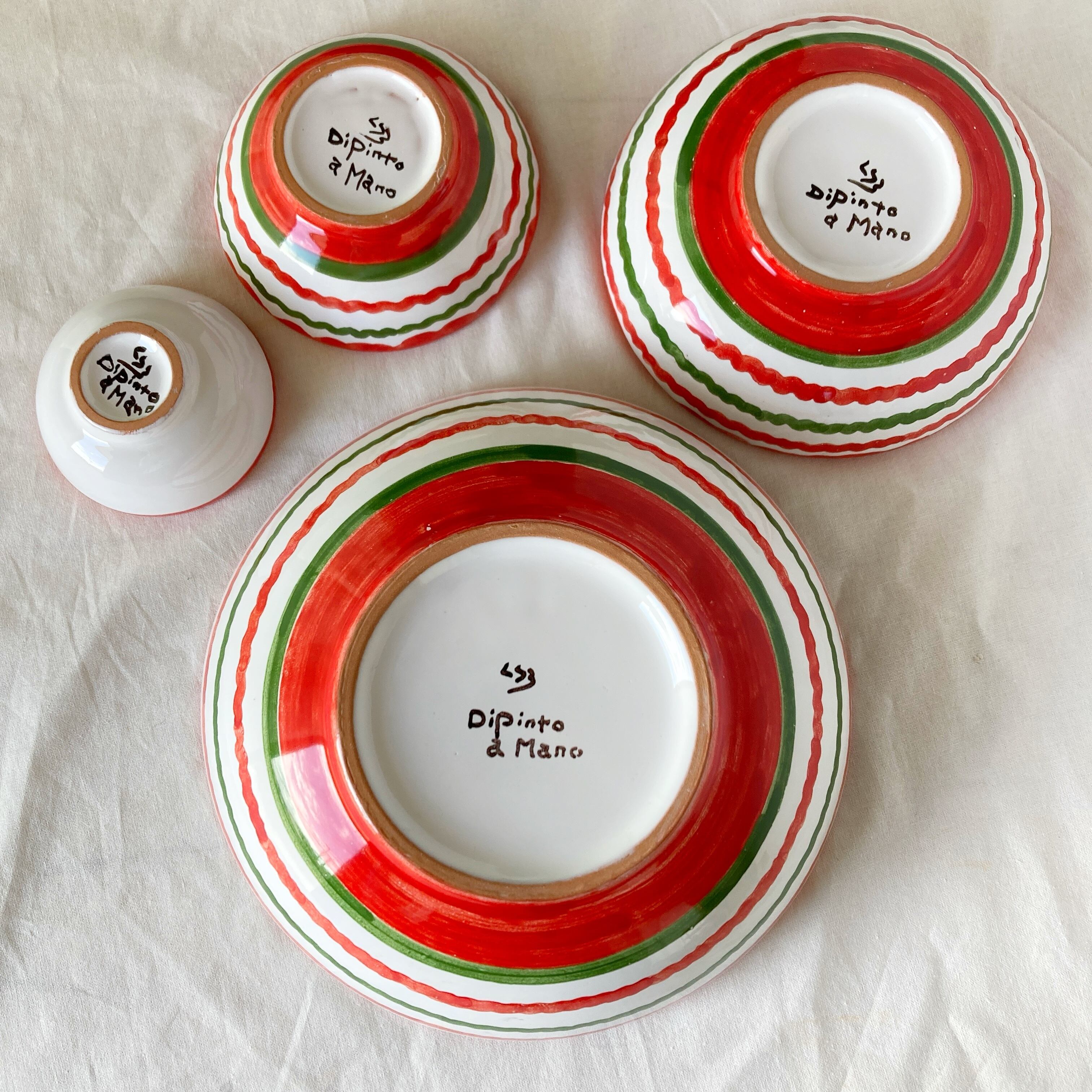 ボウル4点セット] COP026 マヨリカ焼き イタリア陶器 花柄 レッド