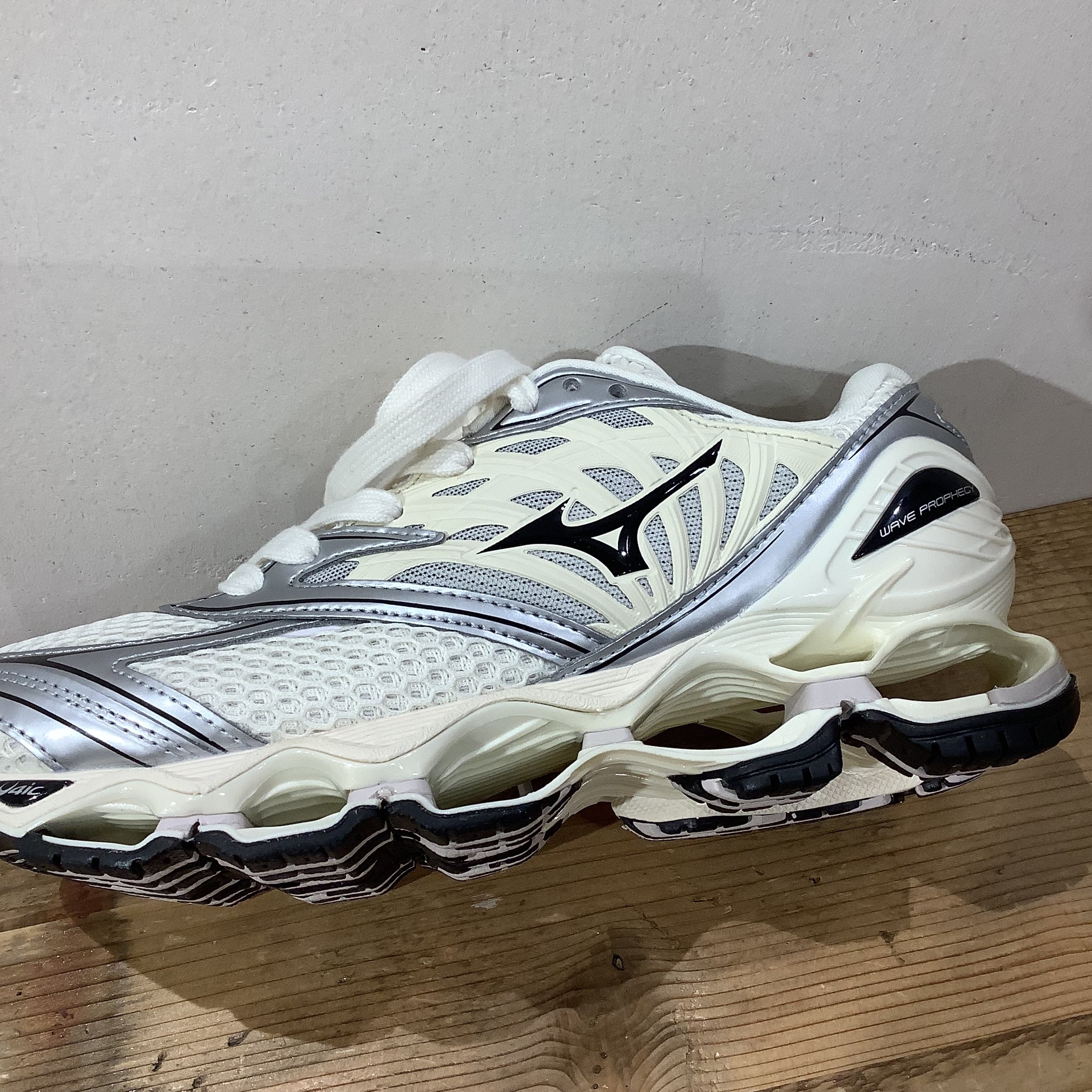 MIZUNO(ミズノ)】 WAVE PROPHECY LS / スニーカー 23.5〜27.0