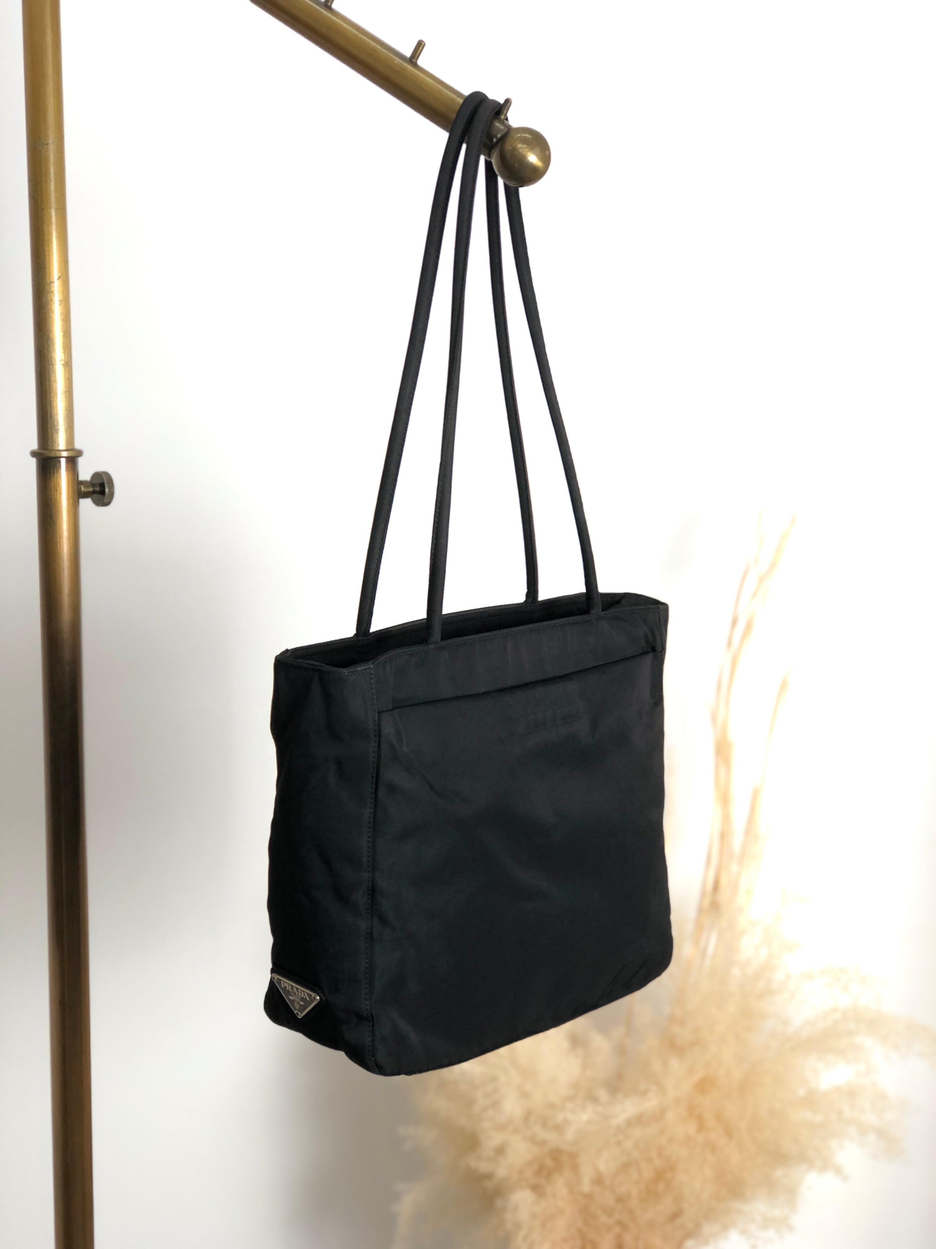 PRADA プラダ トートバッグ ブラック トライアングルロゴ ナイロン