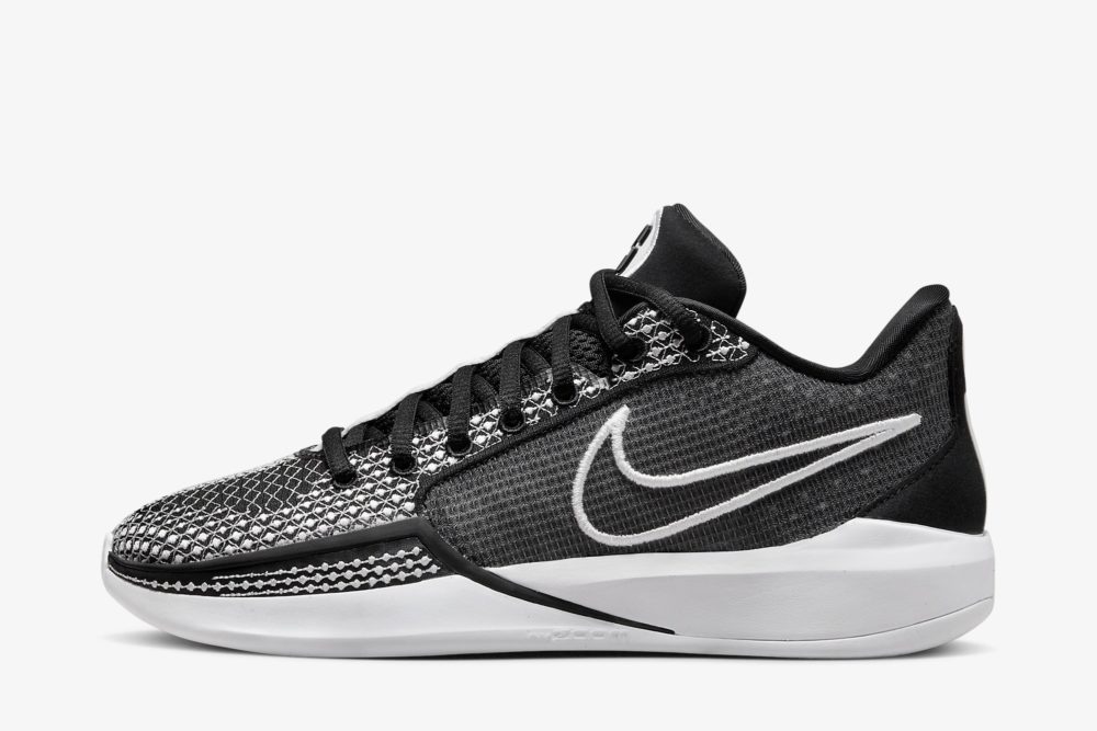 Nike_Sabrina_1_FQ3391-002_02.jpeg