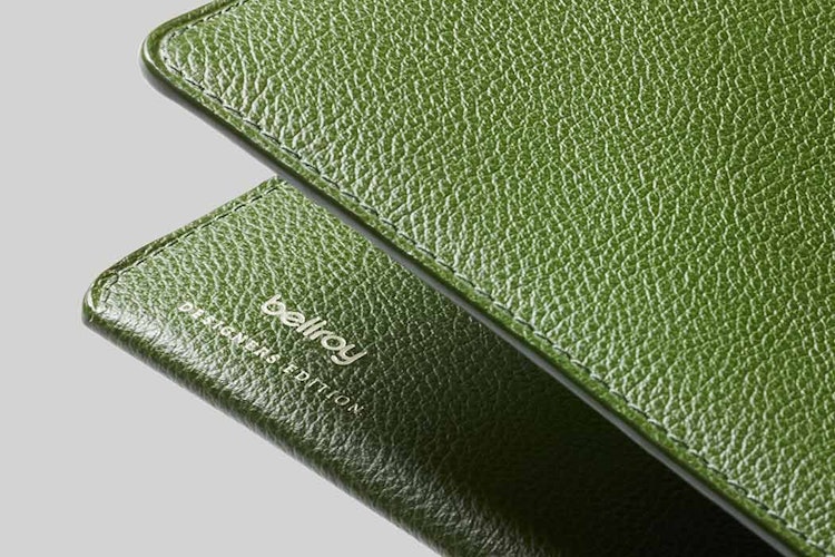 Travel Wallet – デザイナーズエディション | 保護機能搭載のレザー