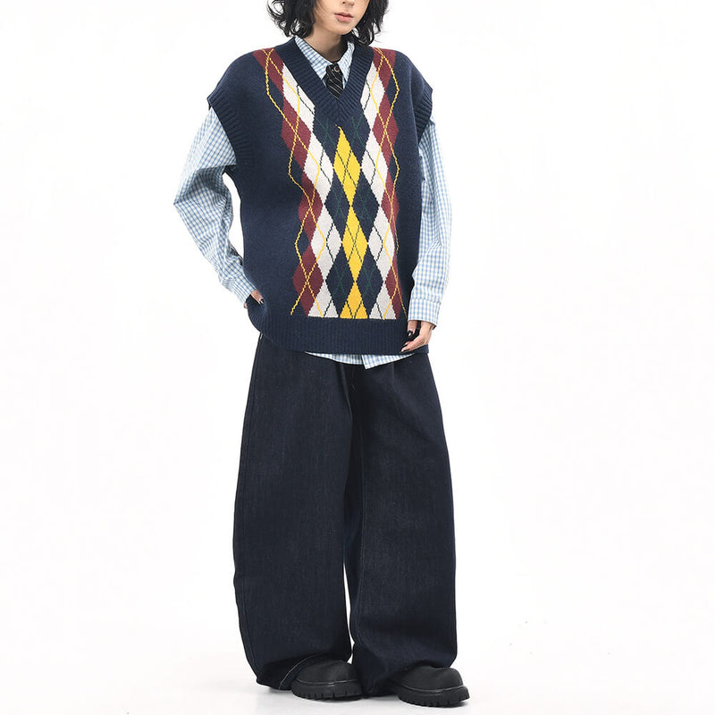 Oversized Argyle V-Neck Grandpa Knit Vest | BOOGZEL CLOTHING