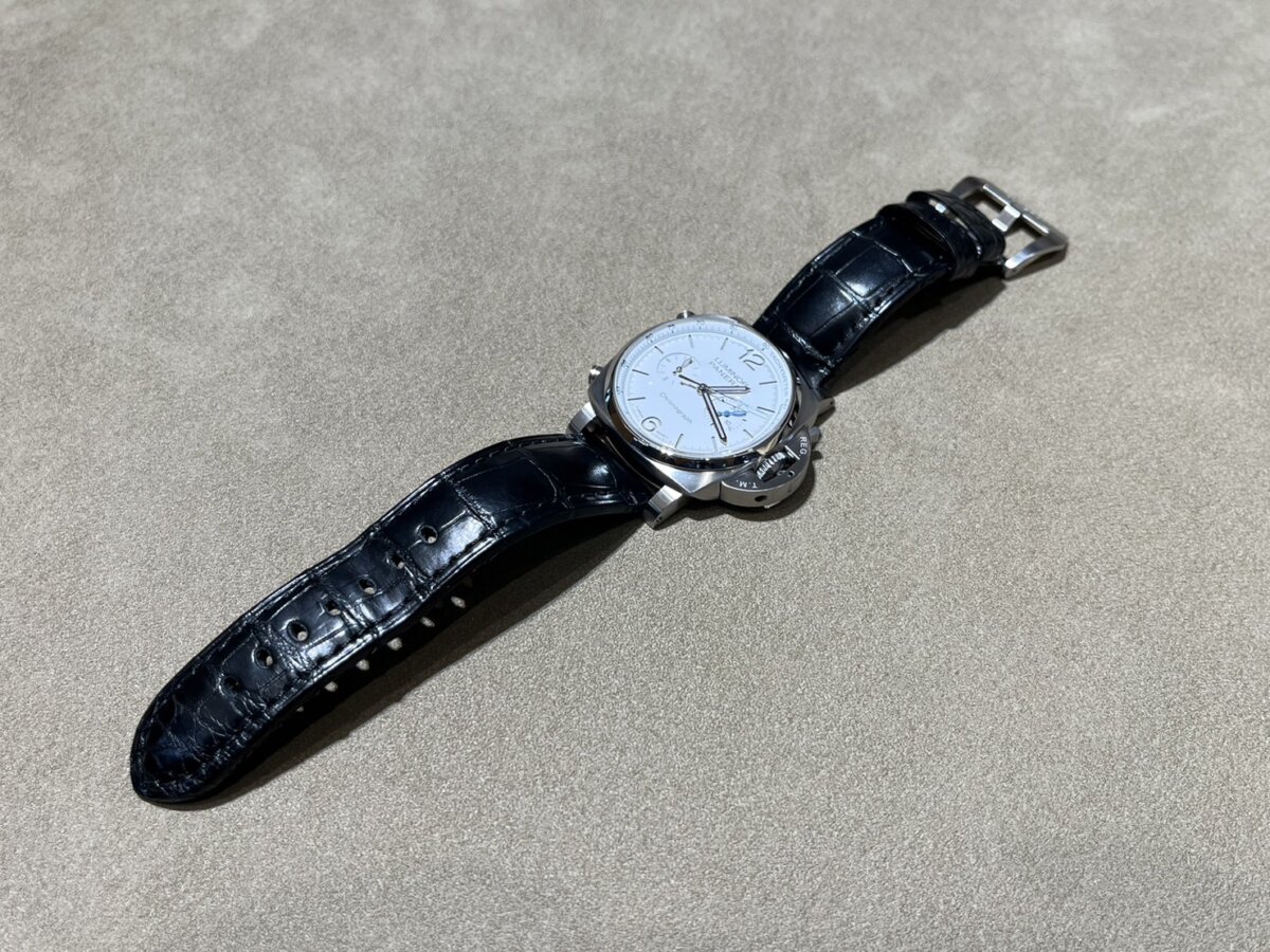 パネライ純正ベルト「ルナ・ロッサ」をルミノール クロノ(PAM1218)に