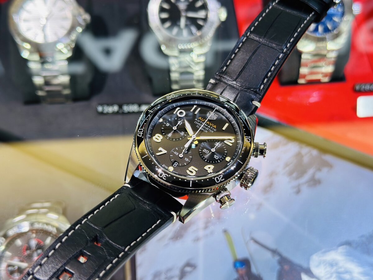 タグ・ホイヤー最古のコレクション！？オータヴィア フライバック