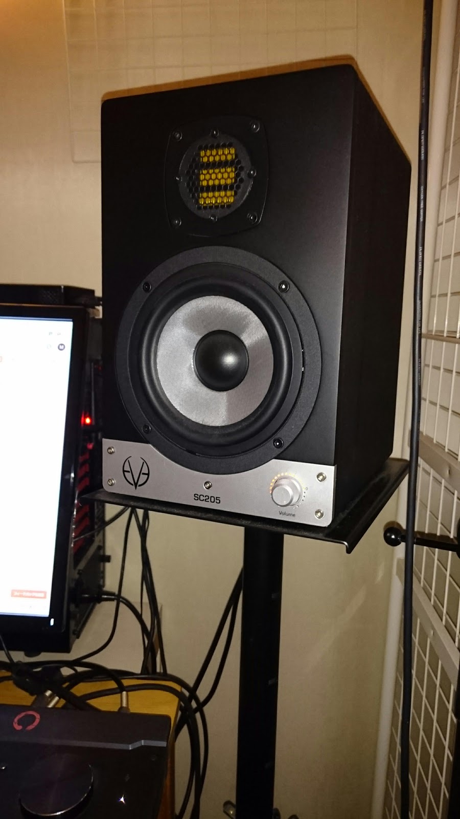 EVE audio SC205:レビュー