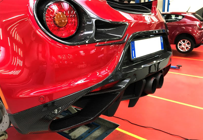 EVERGREEN Blog: ラインナップにAlfa Romeo 4C KOSHI カーボンパーツ