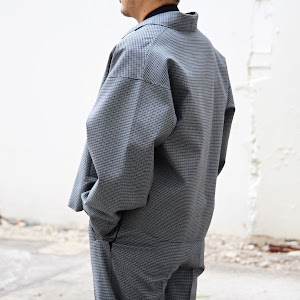YOKE / ヨーク「5G MILANO RIB V-NECK KNIT」 - input staff blog
