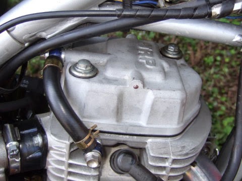 xr100で遊ぶ？: ape50，ape100，XR50モタード、XR100モタードホンダ縦