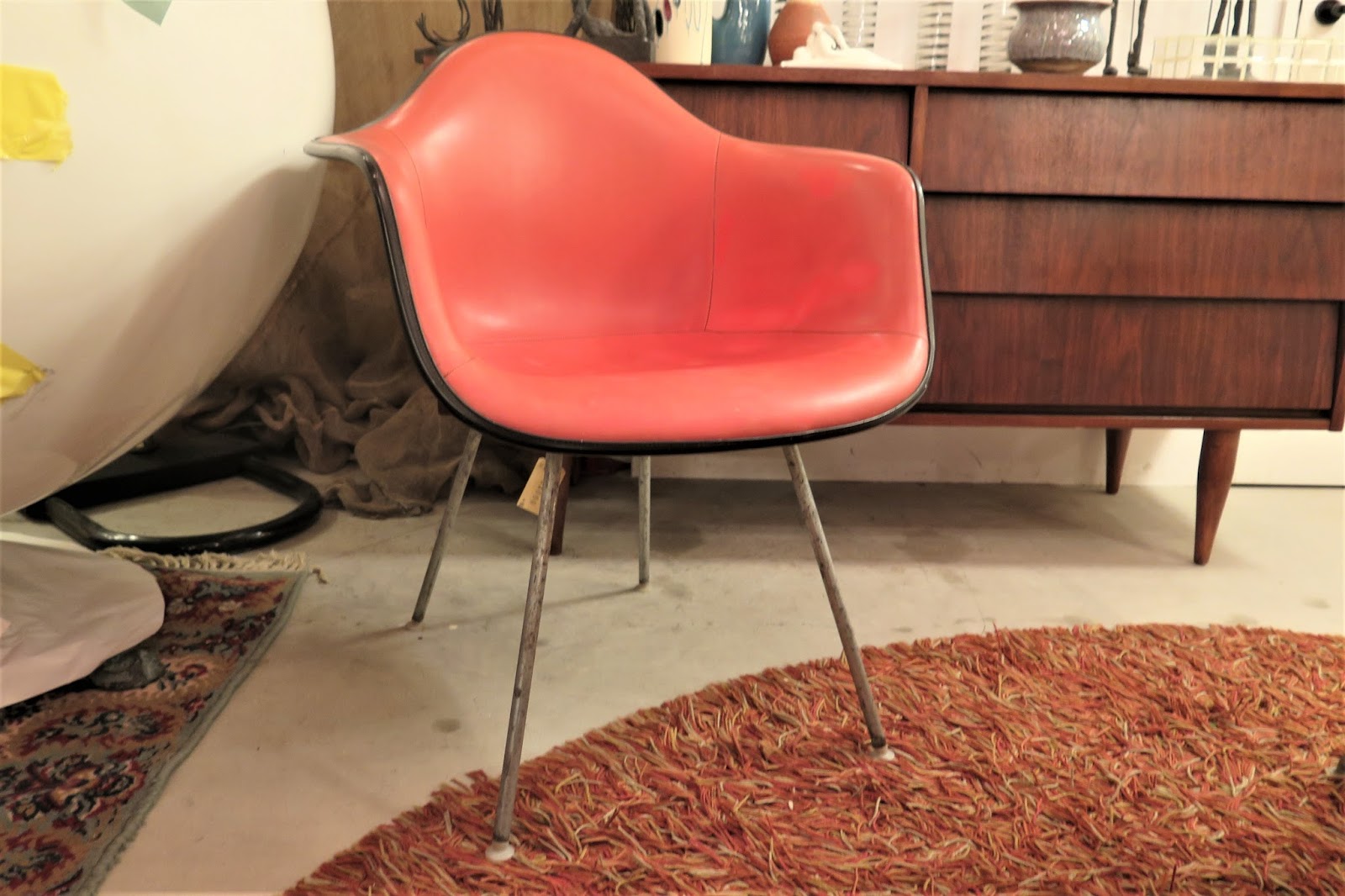 WANT ANTIQUE inc.: Vintage Eames Chair【LIFE STORE】