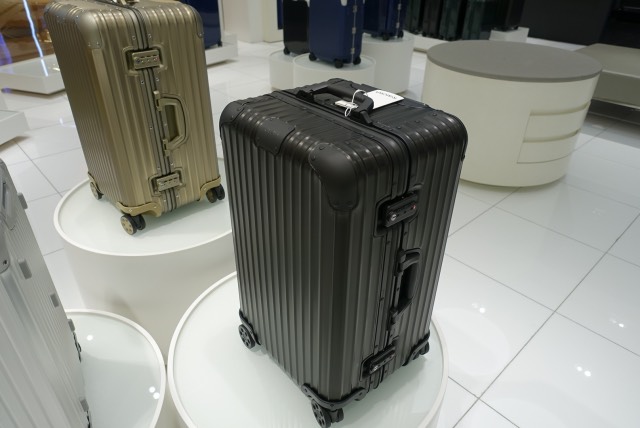 意外といいかも？！大容量が魅力のリモワトランク（RIMOWA TRUNK