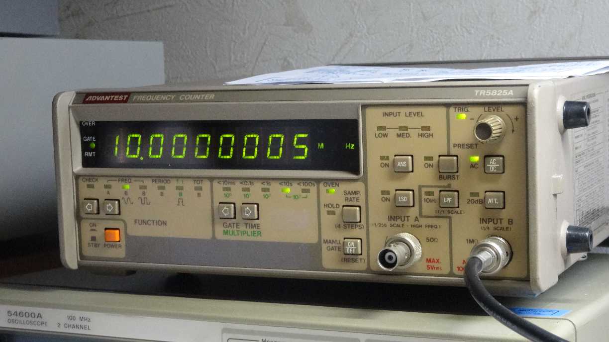 手を加えるのは楽し: 周波数カウンターの精度を向上しよう（TR5821_