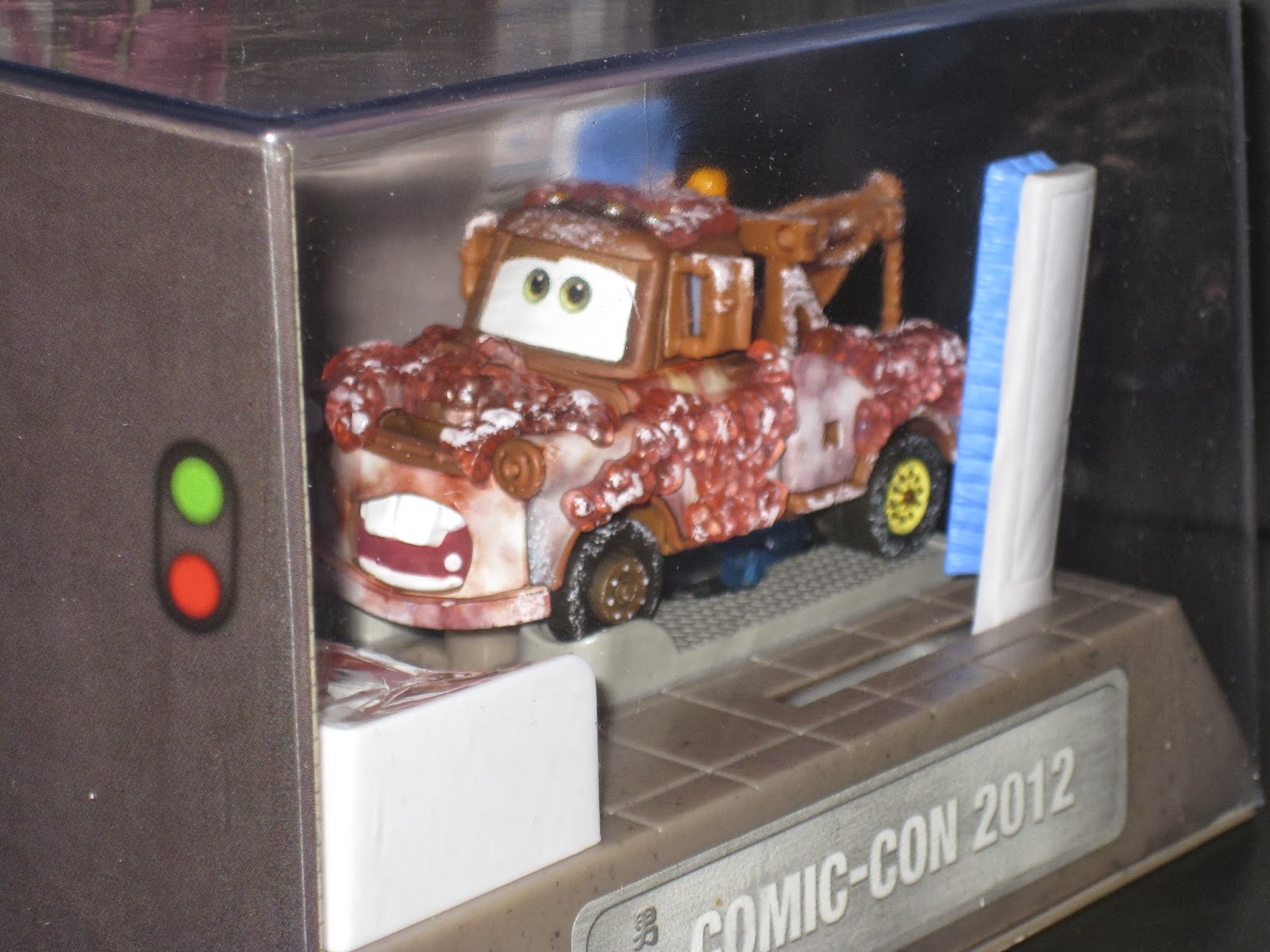 Dan the Pixar Fan: Cars 2: Comic-Con 2012 Exclusive Tokyo Bathroom