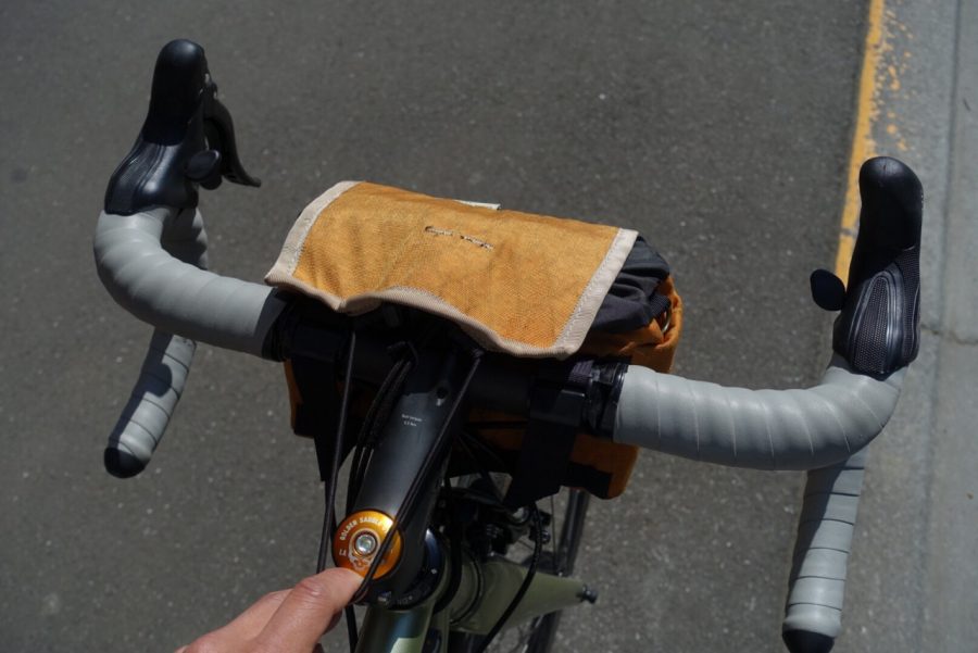 OUTER SHELL ADVENTURE* drawcord handlebar bag (olive drab） - BLUE