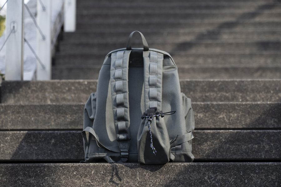 BLUE LUG* THE DAY PACK (padding olive) - BLUE LUG ONLINE STORE