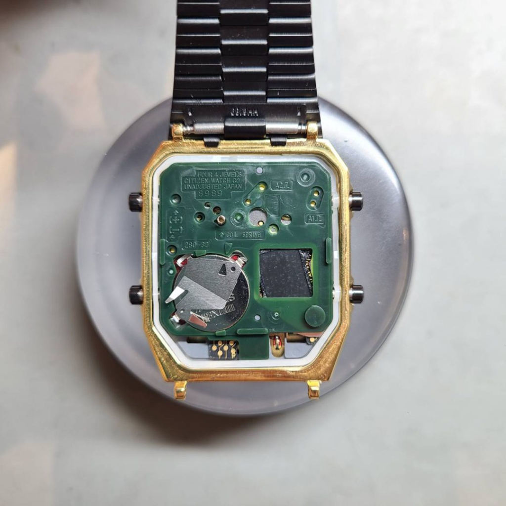 シチズン（CITIZEN）アナデジテンプの腕時計の電池交換 | BROOCH