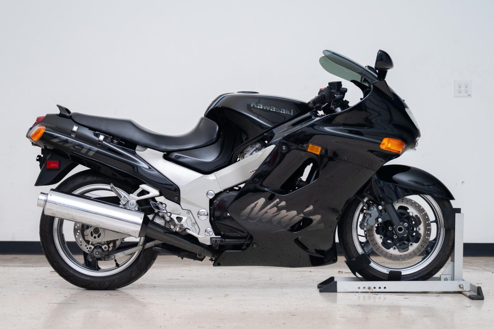 No Reserve: 1998 Kawasaki Ninja ZX-11 for sale on BaT Auctions