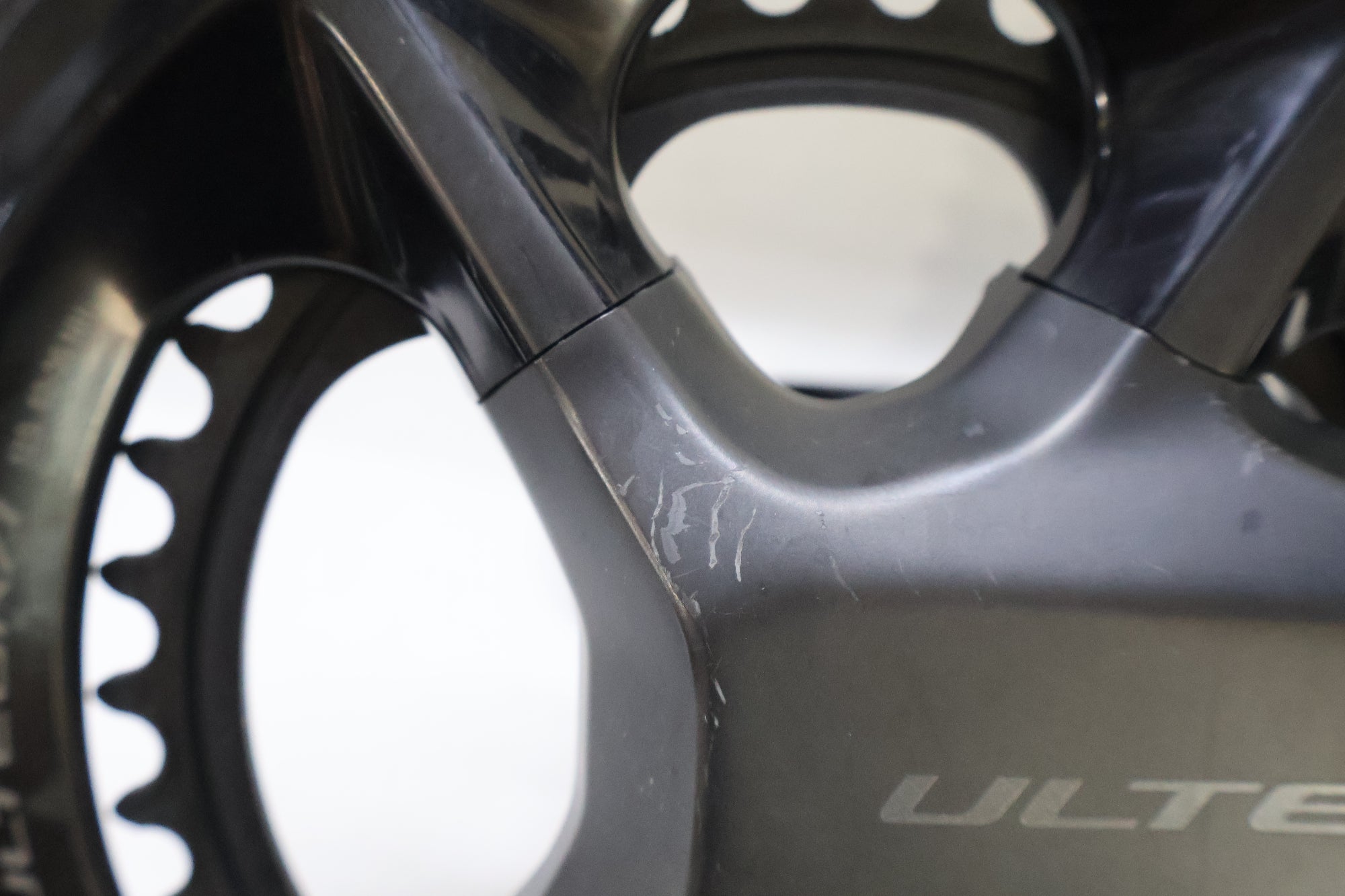 SHIMANO 「シマノ」 ULTEGRA FC-R8100 (4iiii PRECISION 3+ 片側パワー