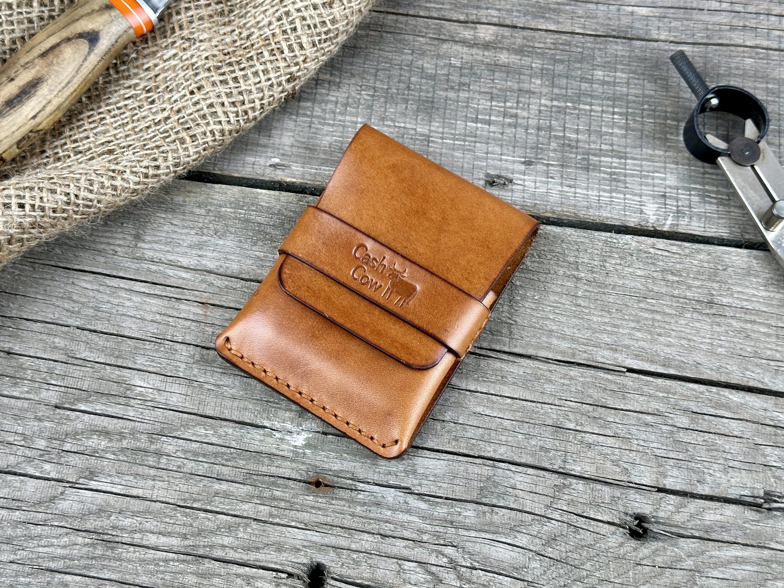 Cash Cow Smart wallet - cameraharness.net