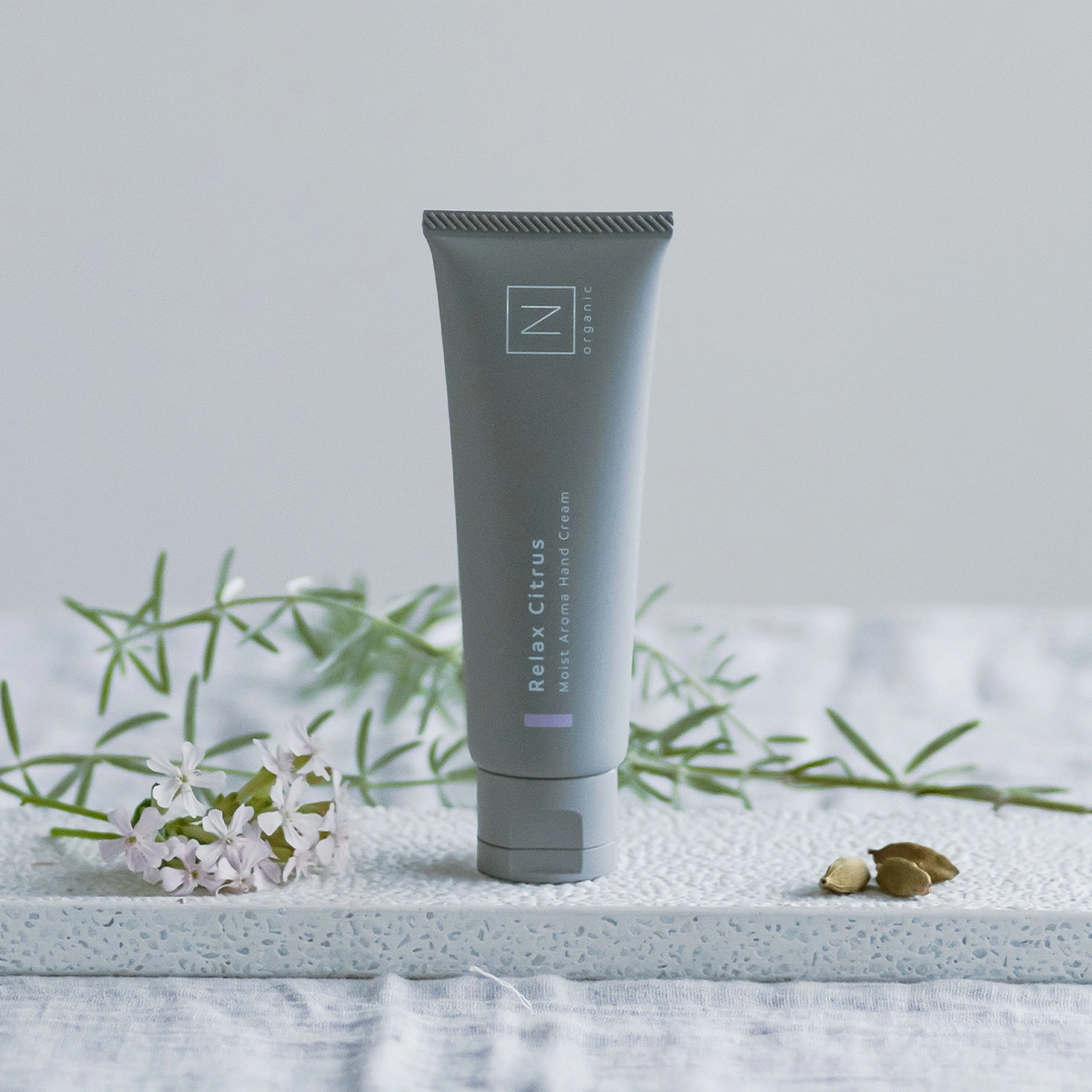N organic HOME モイストアロマハンドクリーム リラックスシトラスの