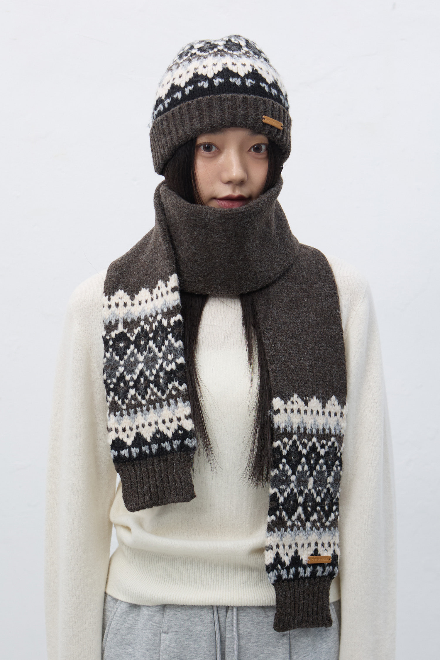 UNISEX ノルディック柄ニットマフラー [BROWN]